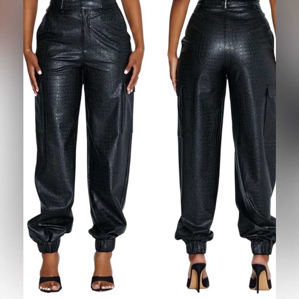 Naked wardrobe faux crocodile leather cargo joggers black size xs - Picture 2 of 7